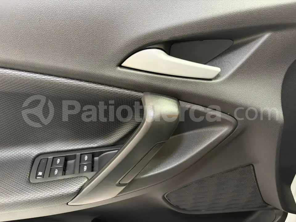 Foto 11 de Chevrolet Tracker LS Turbo