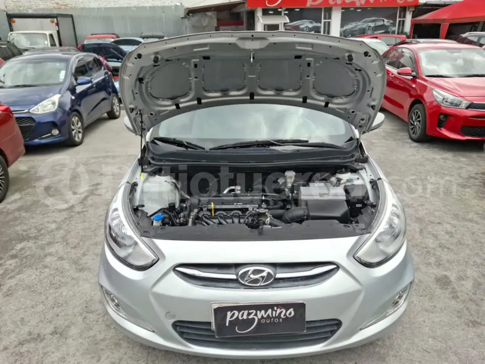 Foto 7 de Hyundai Accent