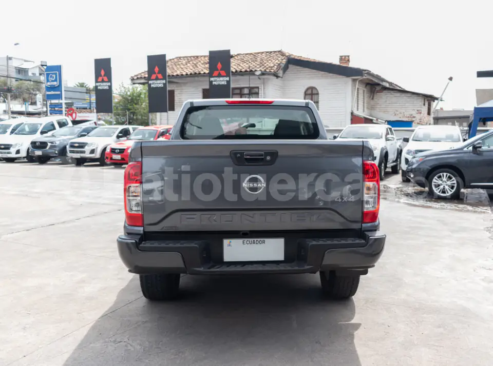 Foto 11 de Nissan Frontier SE
