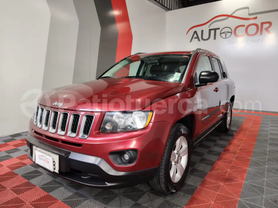 Foto 1 de Jeep Compass Sport