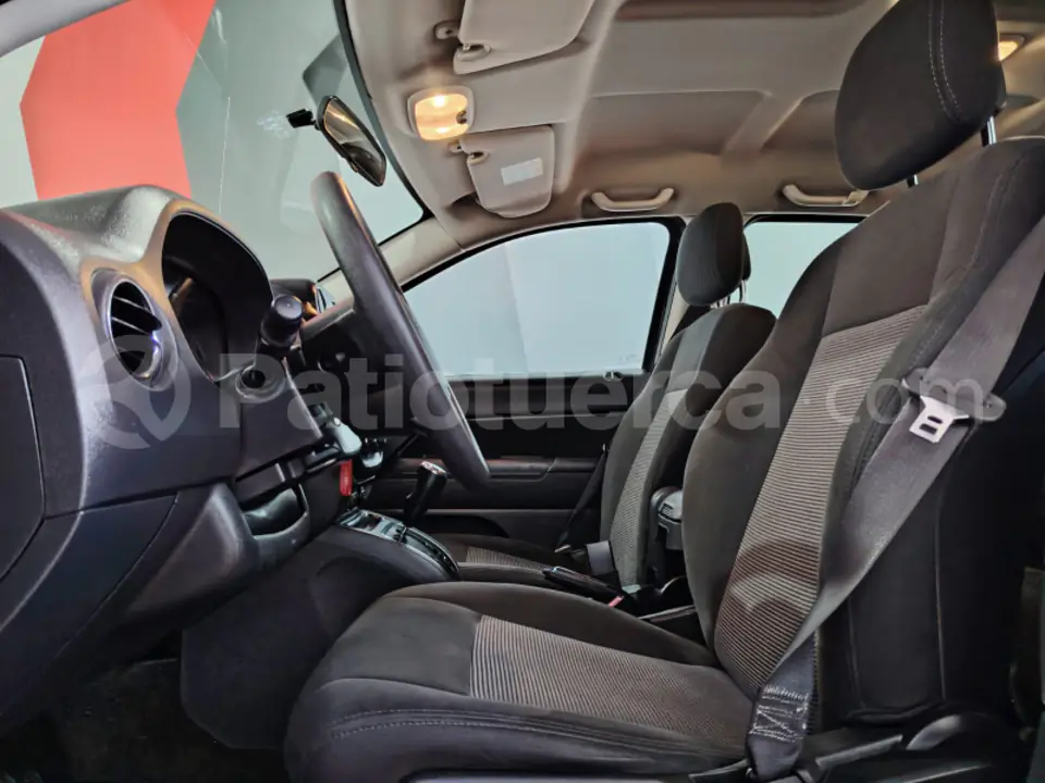 Foto 8 de Jeep Compass Sport
