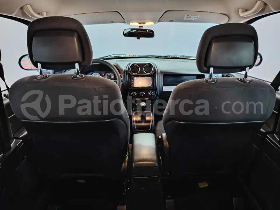 Foto 11 de Jeep Compass Sport