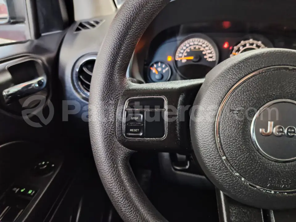 Foto 20 de Jeep Compass Sport