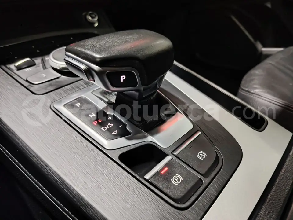 Foto 32 de Audi Q5 TFSI TIPTRONIC