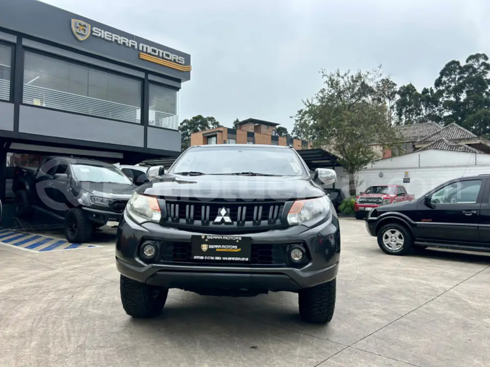 Foto 2 de Mitsubishi L200 HIRIDER