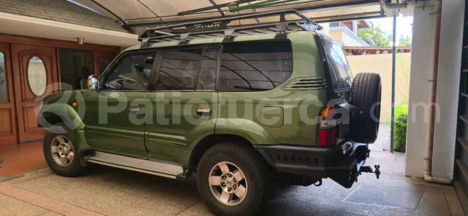 Foto 3 de Toyota Prado 5P