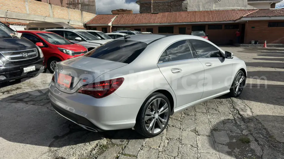 Foto 3 de Mercedes Benz CLA 200