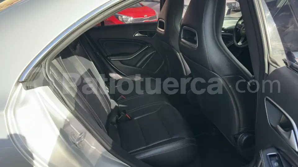 Foto 16 de Mercedes Benz CLA 200