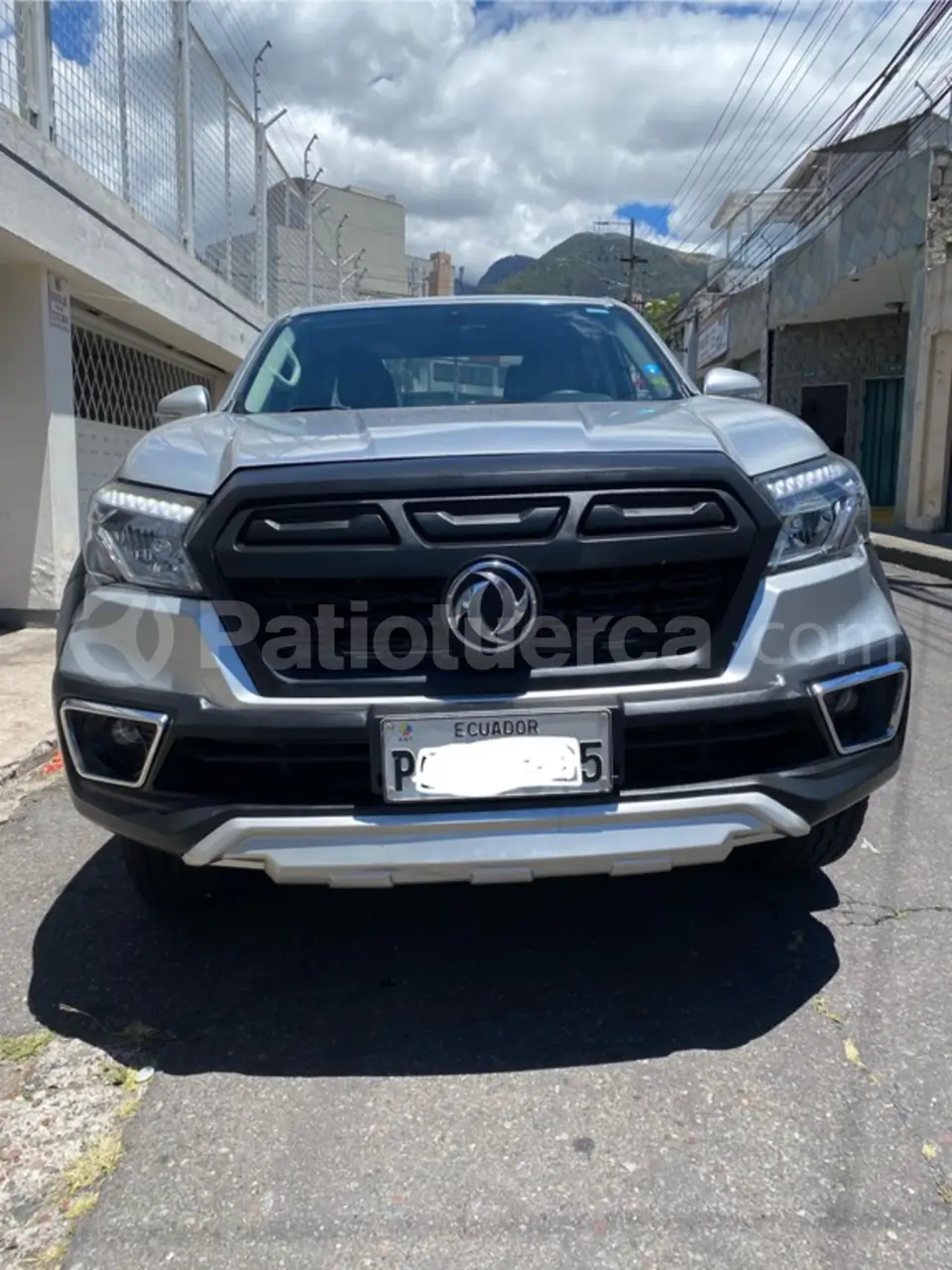 Foto 1 de DongFeng NEW RICH 6 4X4 DIESEL