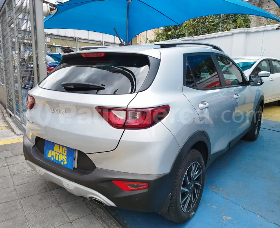 Foto 12 de Kia Stonic LX