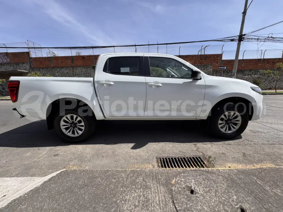 Foto 2 de Mazda BT-50 4x4 Diesel