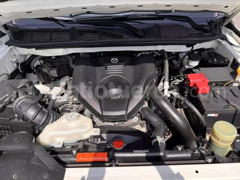 Foto 13 de Mazda BT-50 4x4 Diesel