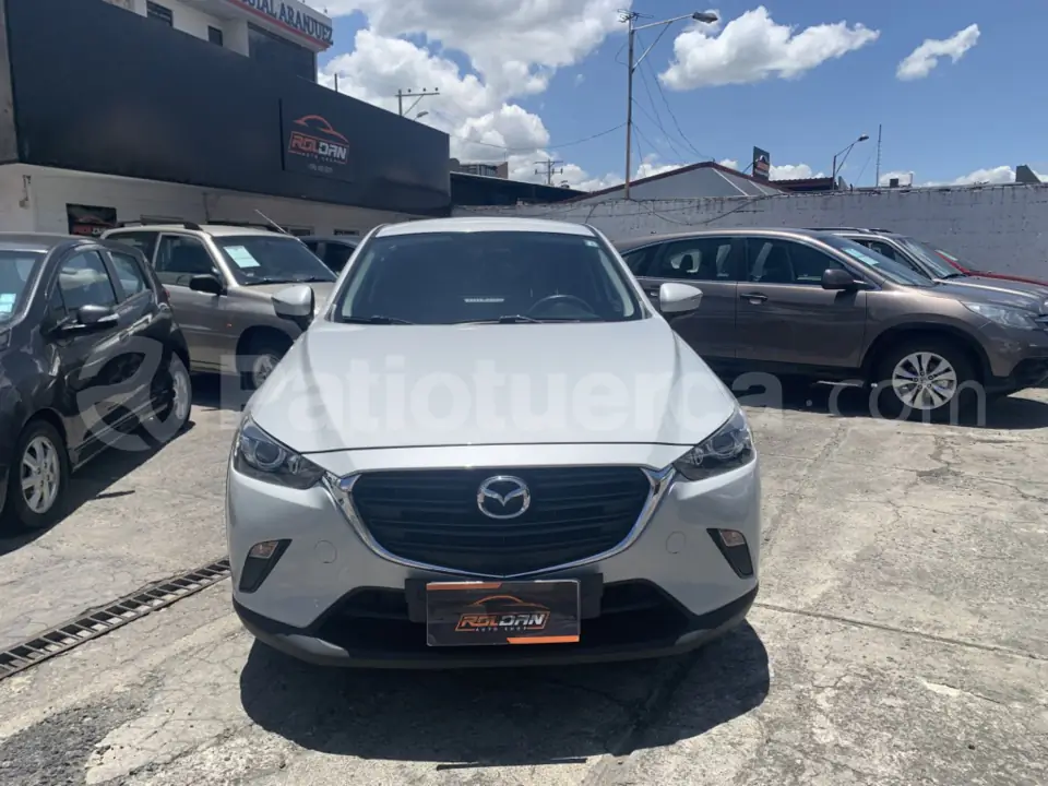 Foto 3 de Mazda CX-3 ENTRY