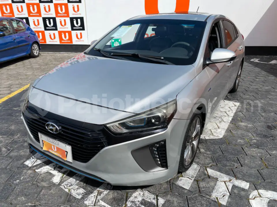 Foto 3 de Hyundai Ioniq Hybrid