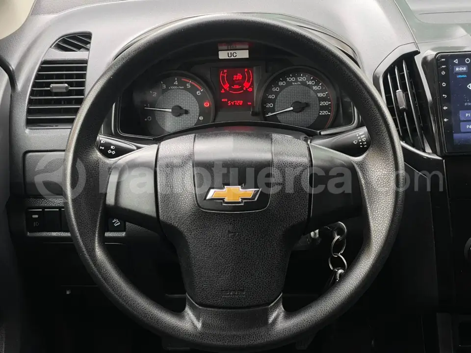 Foto 15 de Chevrolet D-MAX CRDI 2.5 CD 4X2 TM DIESEL