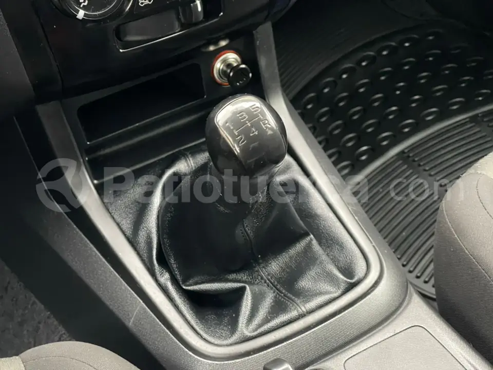 Foto 17 de Chevrolet D-MAX CRDI 2.5 CD 4X2 TM DIESEL