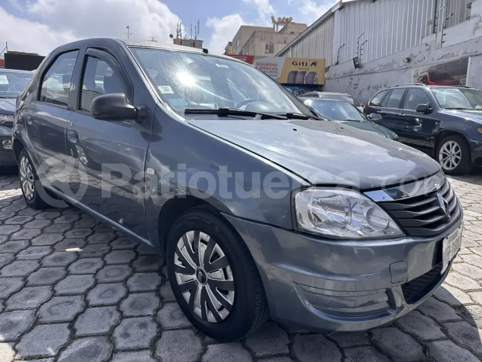 Foto 2 de Renault LOGAN EXPRESSION 1.6