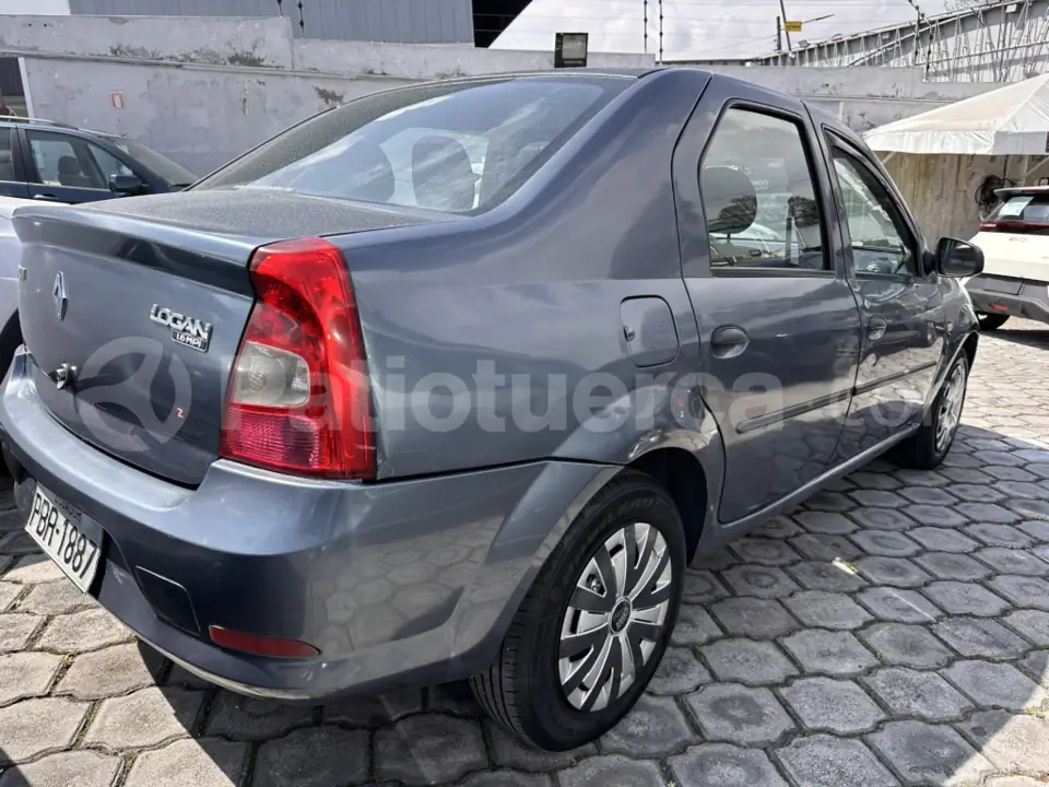 Foto 3 de Renault LOGAN EXPRESSION 1.6