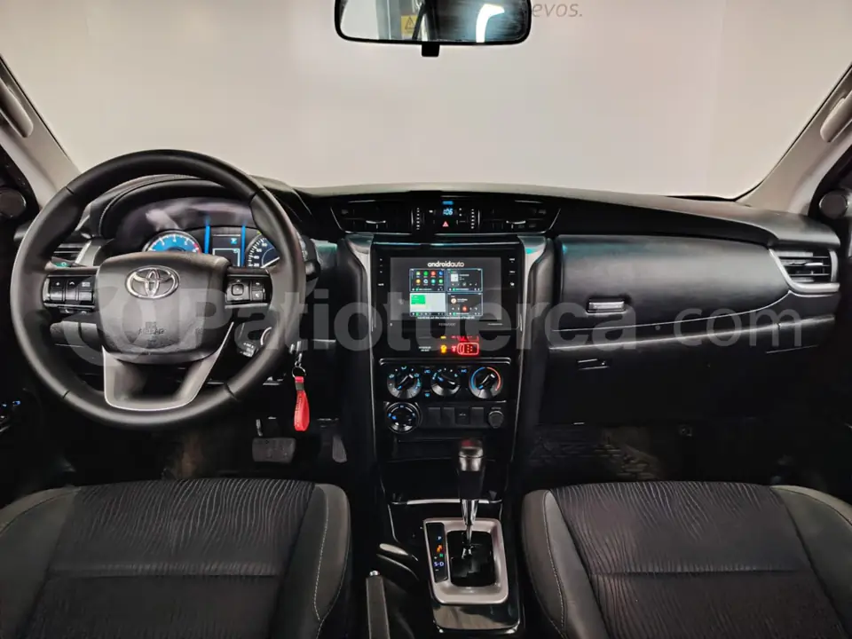 Foto 15 de Toyota New Fortuner