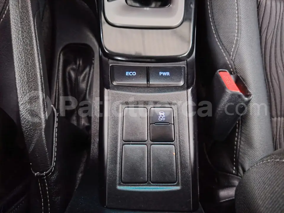 Foto 25 de Toyota New Fortuner