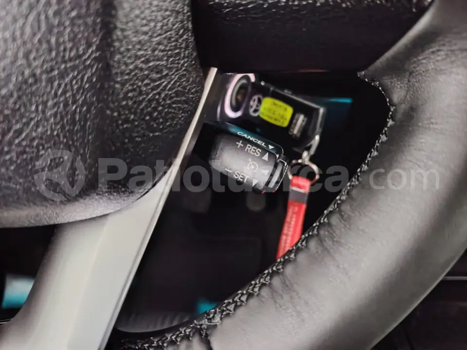 Foto 22 de Toyota Fortuner 2.7