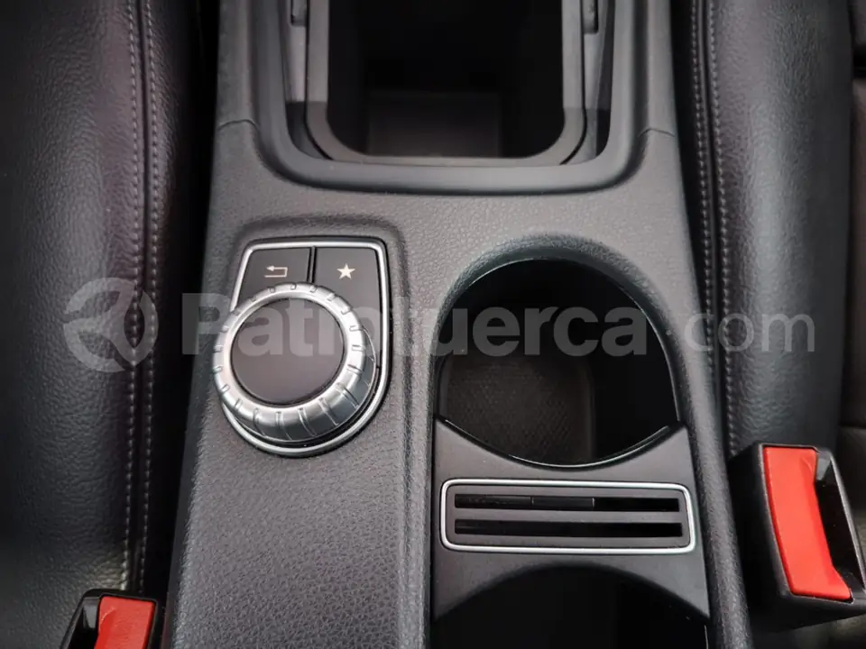 Foto 6 de Mercedes Benz GLA 180
