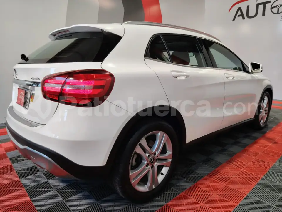 Foto 16 de Mercedes Benz GLA 180