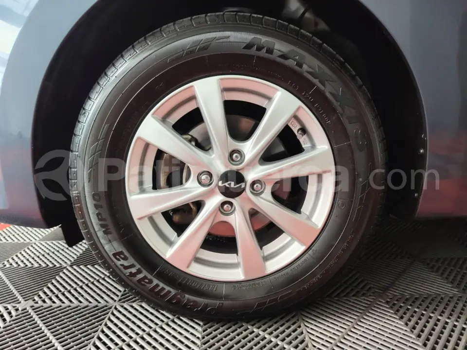 Foto 9 de Kia RIO EX