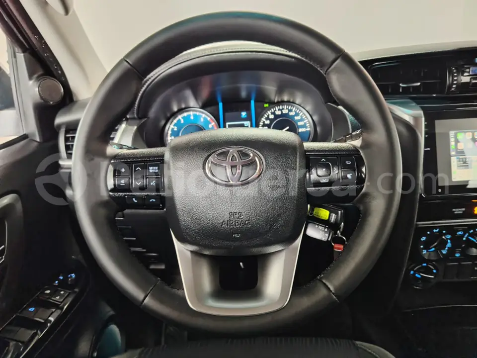 Foto 17 de Toyota New Fortuner