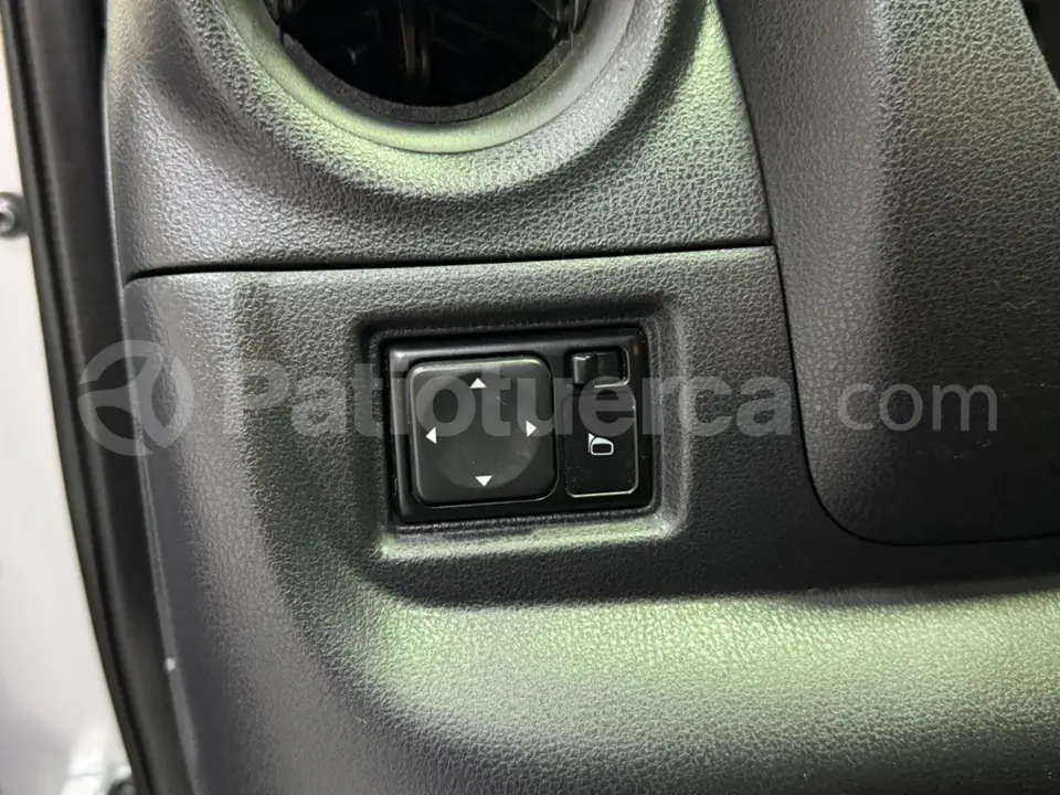 Foto 12 de Nissan Versa