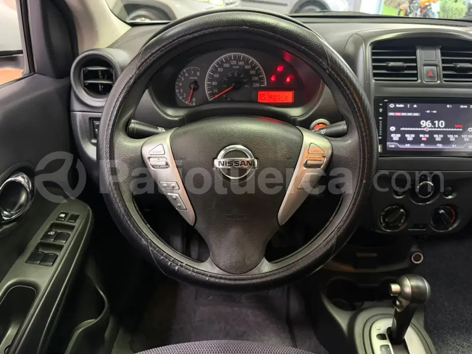 Foto 17 de Nissan Versa