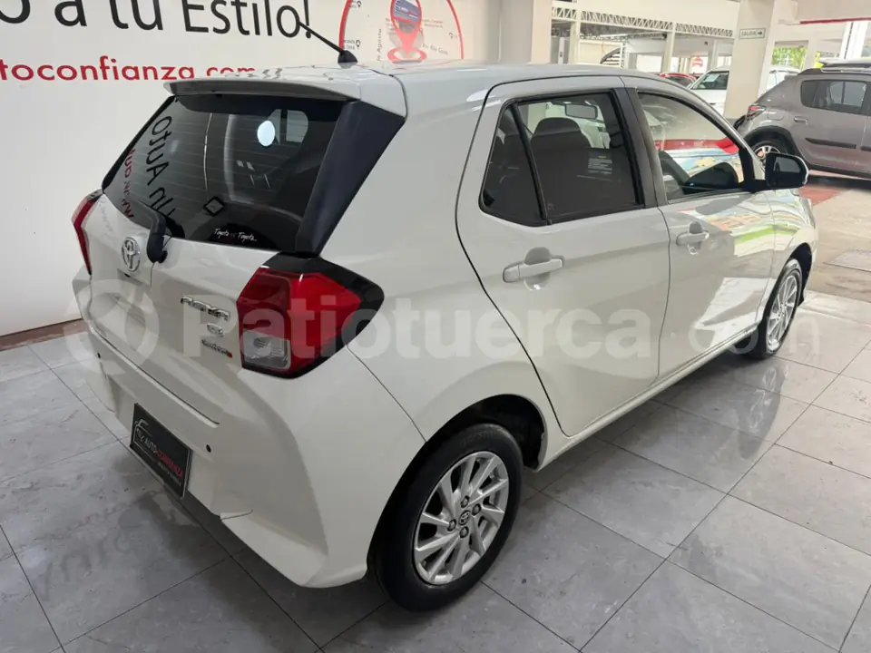 Foto 8 de Toyota Agya