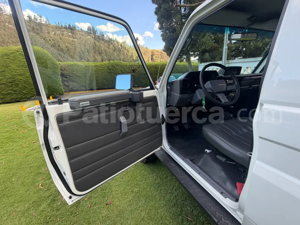 Foto 10 de Toyota Land Cruiser