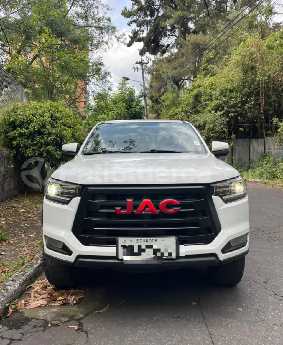 Foto 1 de JAC T8 LUXURY
