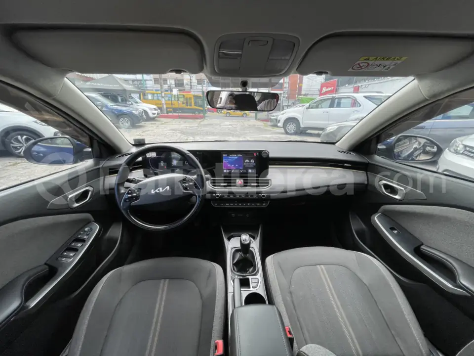 Foto 9 de Kia K3 CROSS