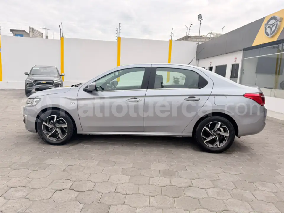 Foto 4 de Citroen C- Elysee Shine