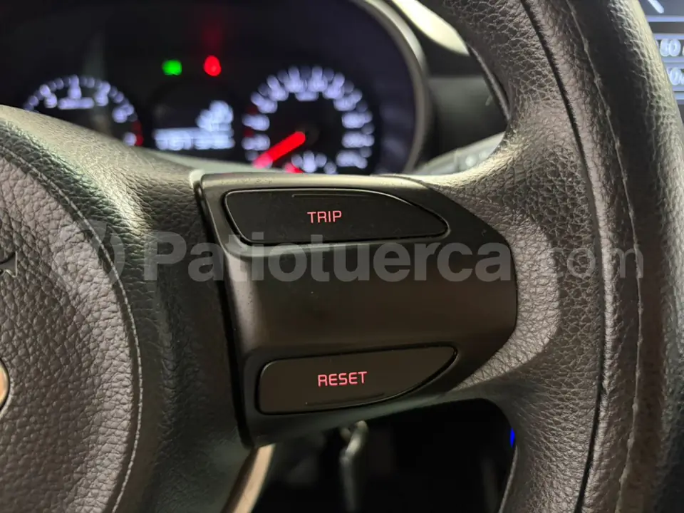 Foto 17 de Kia PICANTO LX