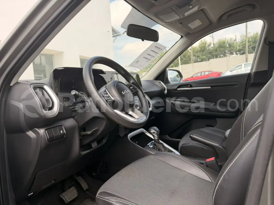 Foto 11 de Kia Sonet