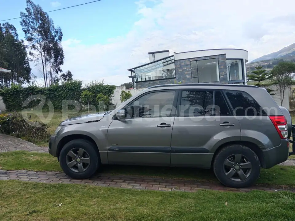 Foto 2 de Suzuki Grand Vitara SZ