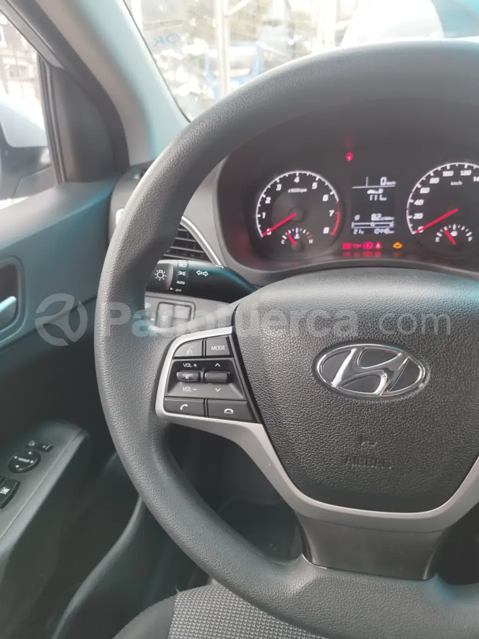 Foto 8 de Hyundai Accent New