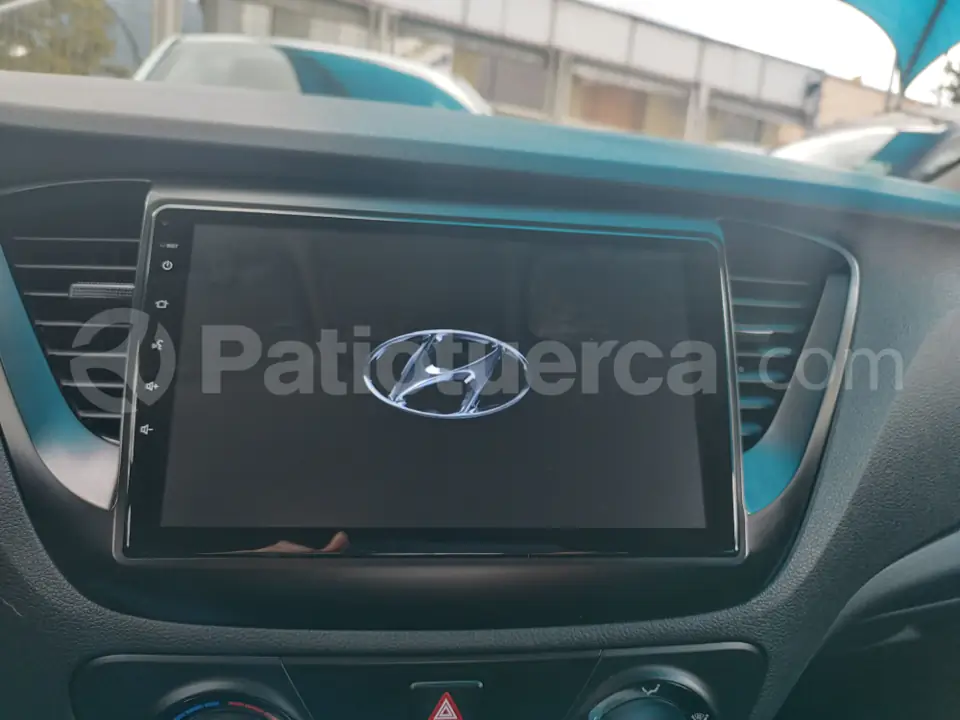 Foto 11 de Hyundai Accent New