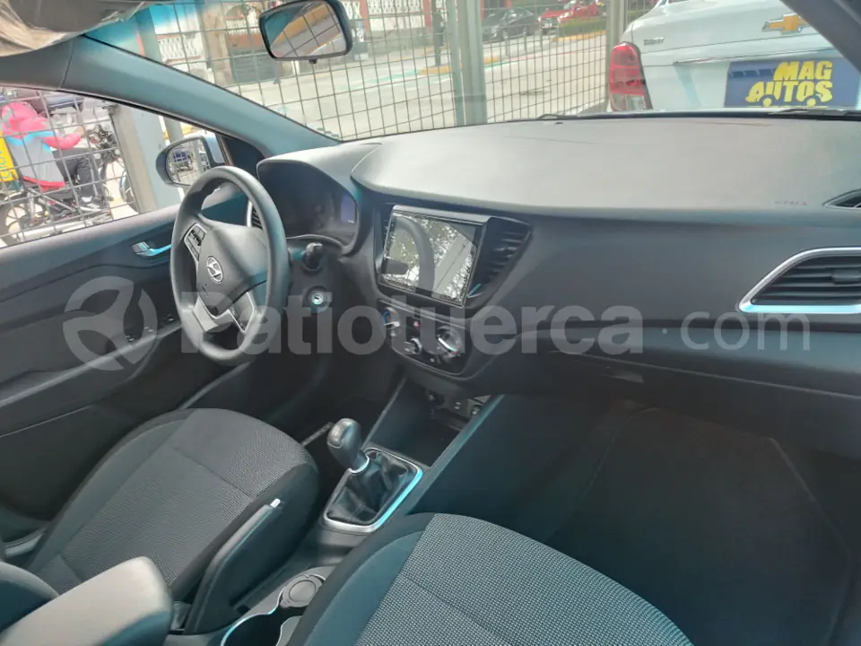 Foto 4 de Hyundai Accent New