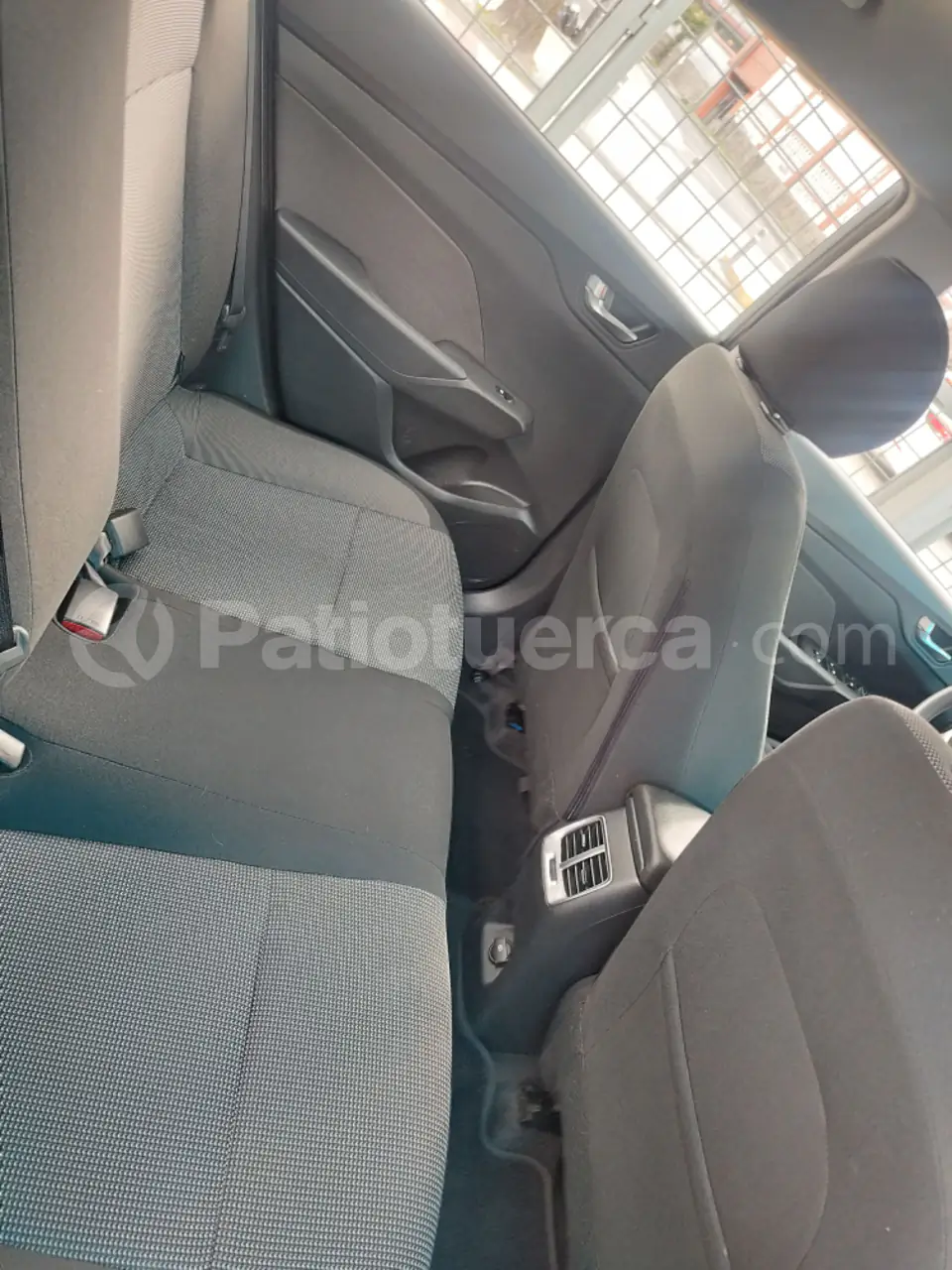 Foto 17 de Hyundai Accent New