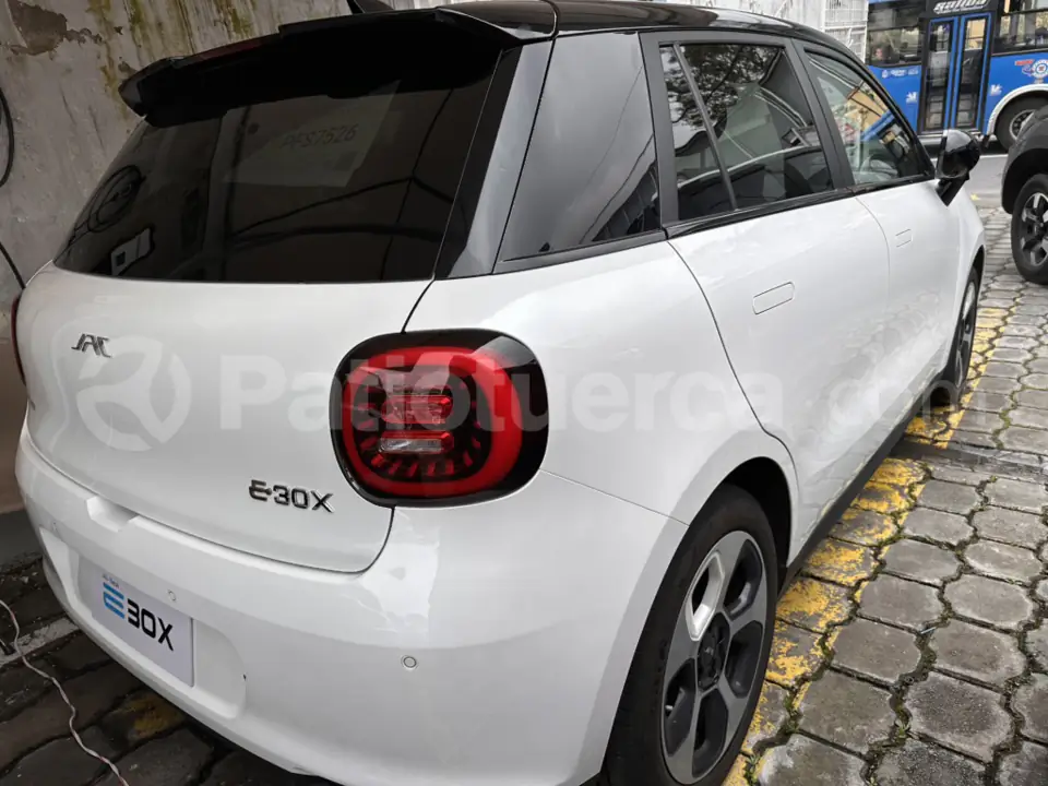 Foto 4 de JAC E30X