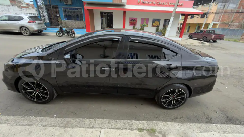 Foto 5 de Nissan Versa