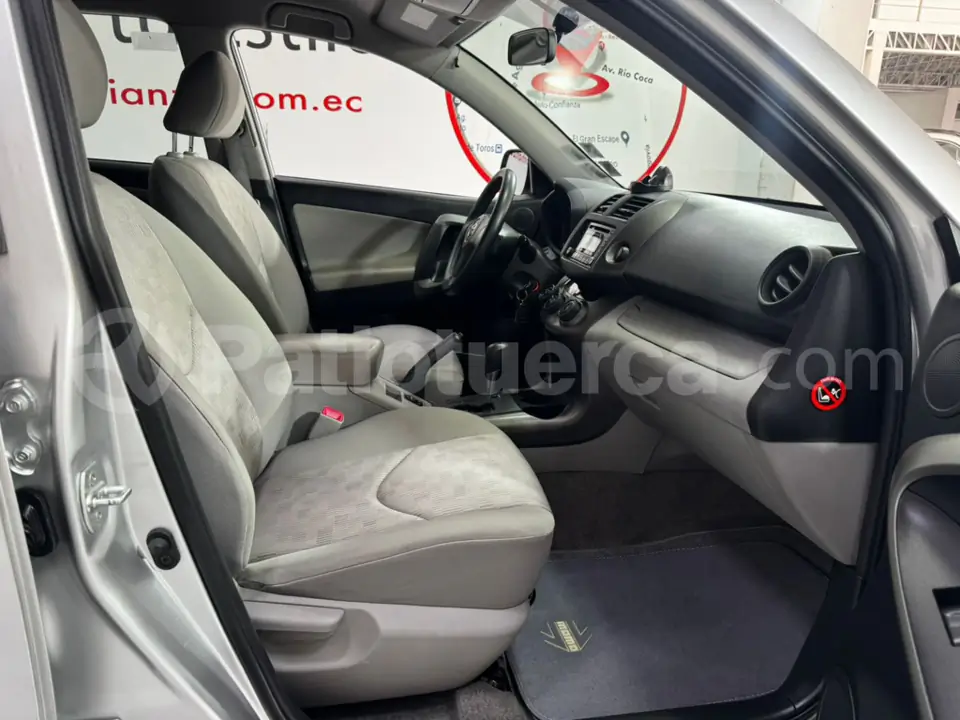 Foto 15 de Toyota RAV 4