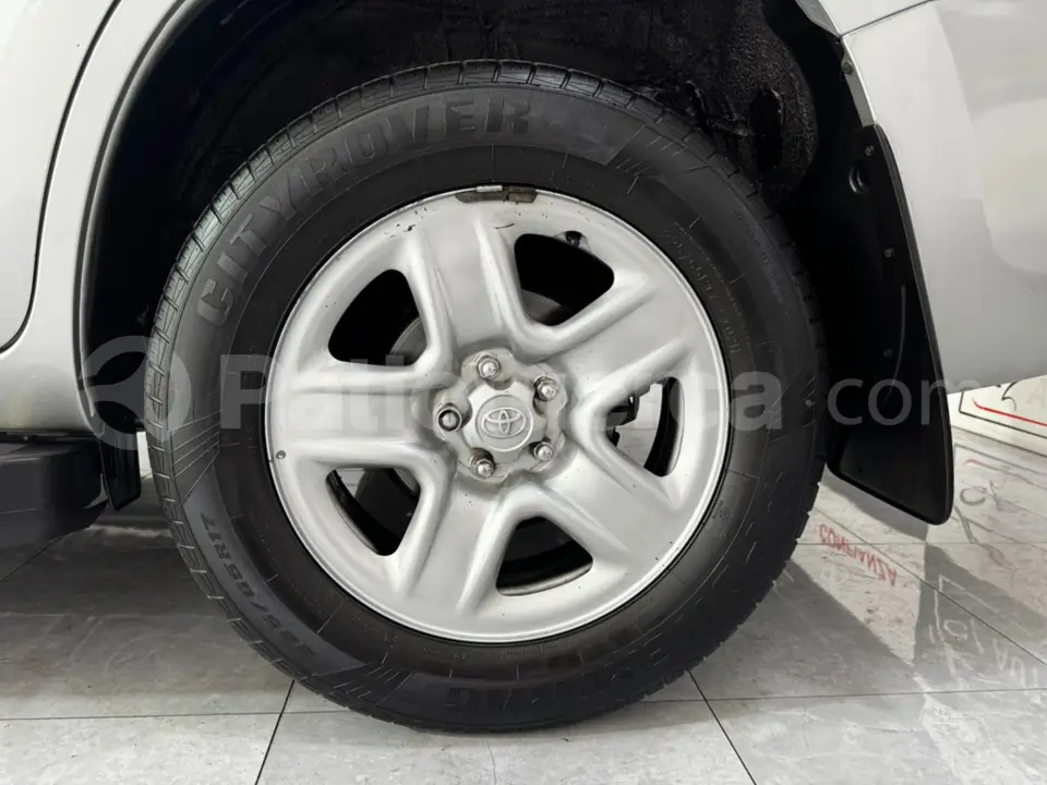 Foto 23 de Toyota RAV 4