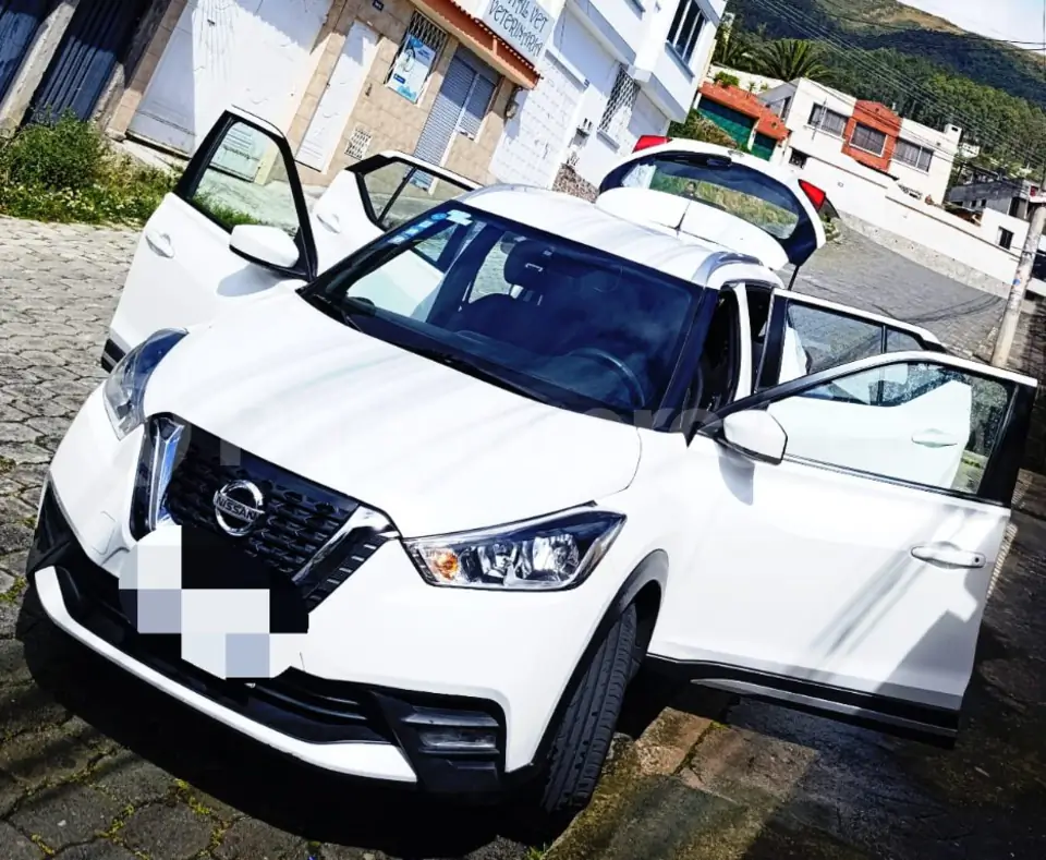 Foto 3 de Nissan Kicks