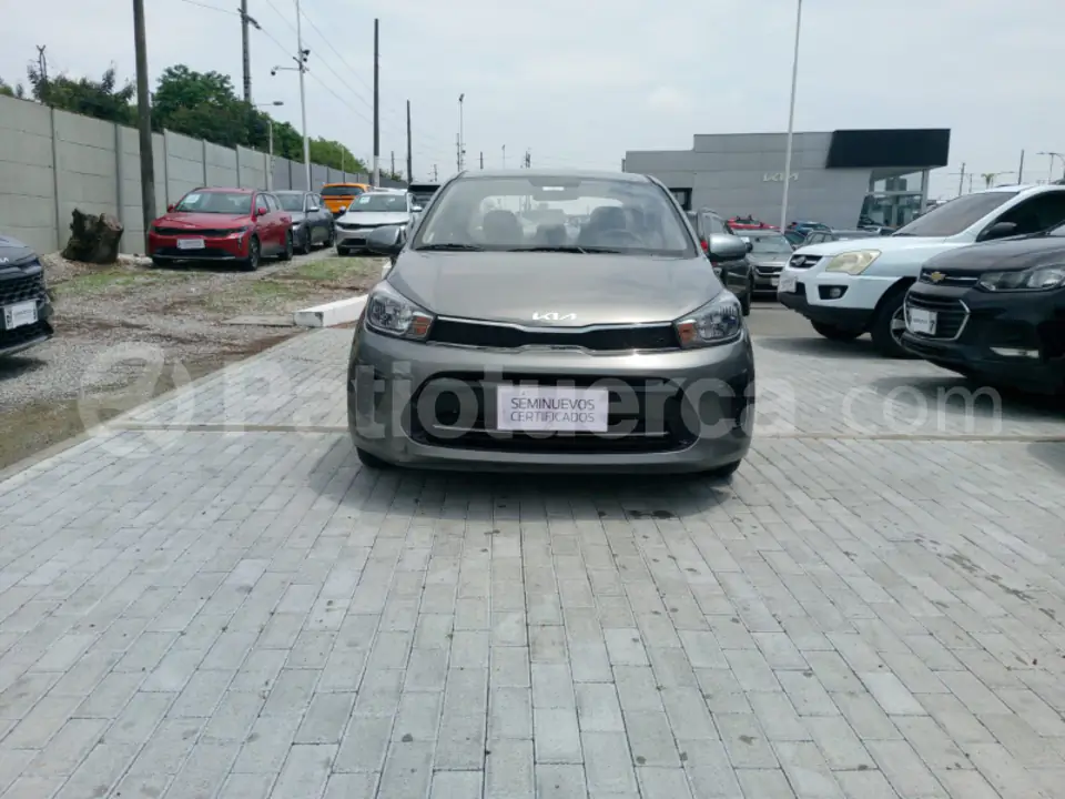 Foto 2 de Kia Soluto