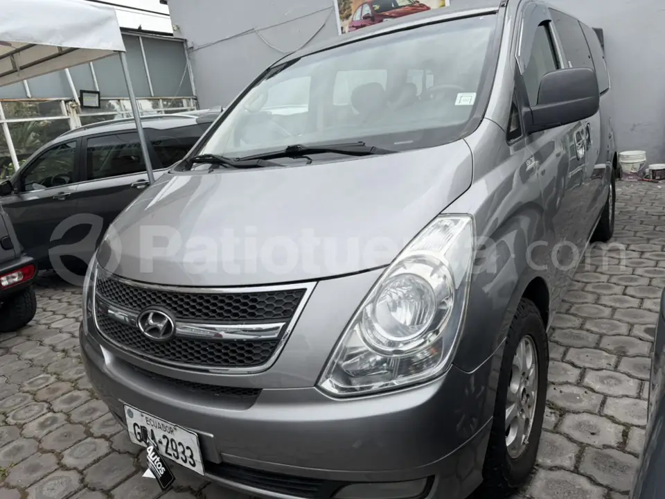 Foto 1 de Hyundai H1 12 pasajeros